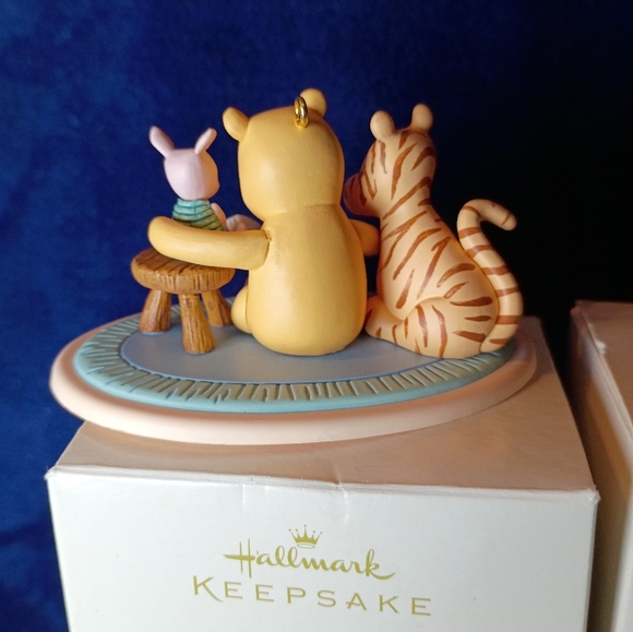 Vintage Winnie The Pooh Hallmark Keepsake Christmas Ornament Bundle - Picture 4 of 16
